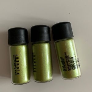 MAC green pigment NEW